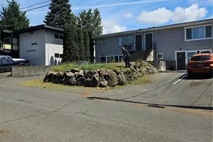 912 Glennwood Ave NE, Renton, WA 98056 - Photo 5