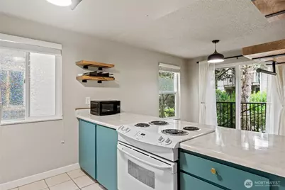 19855 25th Avenue NE #211, Shoreline, WA 98155 - Photo 7
