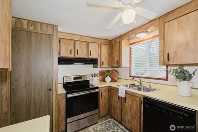 16300 State Highway 305 NE #58, Poulsbo, WA 98370 - Photo 19