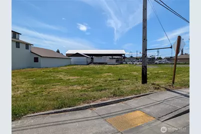 9728 270th Street NW, Stanwood, WA 98292 - Photo 3
