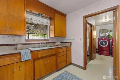 10507 Earley Avenue SW, Lakewood, WA 98499 - Photo 13