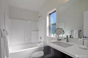 8706 S 42nd Ave, Seattle, WA 98118 - Photo 11