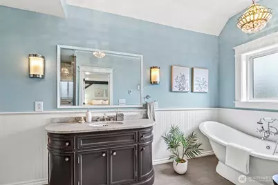 545 Holly Drive, Edmonds, WA 98020 - Photo 15