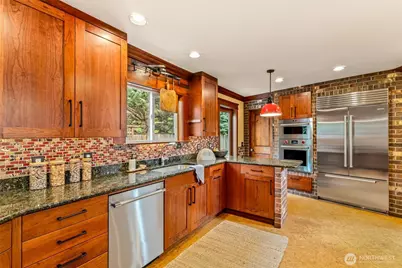 545 Holly Drive, Edmonds, WA 98020 - Photo 11