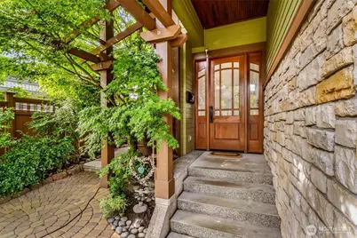545 Holly Drive, Edmonds, WA 98020 - Photo 3