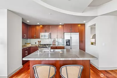 910 Lenora Street #S1201, Seattle, WA 98121 - Photo 3