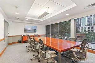 910 Lenora St, Seattle, WA 98121 - Photo 25