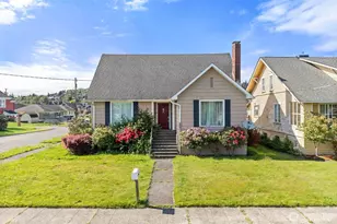 422 W 3rd St, Aberdeen, WA 98520 - Photo 1