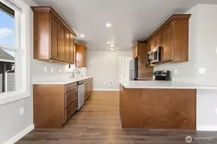 1223 11th St, Bremerton, WA 98337 - Photo 15