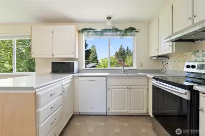 12236 SE 219th Place, Kent, WA 98031 - Photo 7