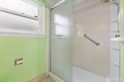 328 Garden Avenue N, Renton, WA 98057 - Photo 21