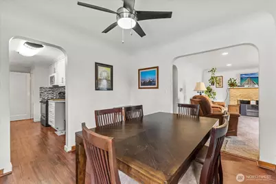 328 Garden Avenue N, Renton, WA 98057 - Photo 15