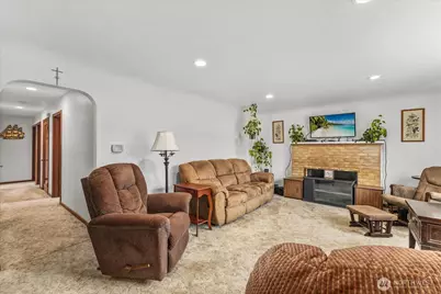 328 Garden Avenue N, Renton, WA 98057 - Photo 9
