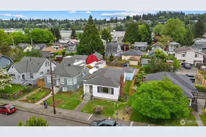 328 Garden Avenue N, Renton, WA 98057 - Photo 3