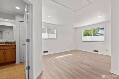 7712 224th Street SW, Edmonds, WA 98026 - Photo 11