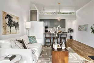 410 13th Ave E, Seattle, WA 98102 - Photo 7
