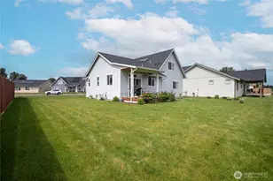 310 Daybreak Ln, Nooksack, WA 98276 - Photo 29