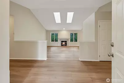 16814 128th Avenue E, Puyallup, WA 98374 - Photo 3