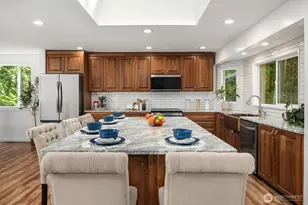 21509 SE 23rd St, Sammamish, WA 98075 - Photo 5