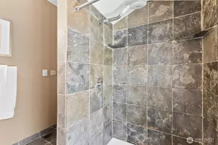 1517 Fairview St, Bellingham, WA 98229 - Photo 27