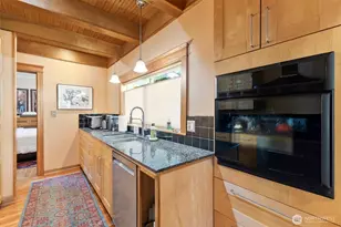 1517 Fairview St, Bellingham, WA 98229 - Photo 19