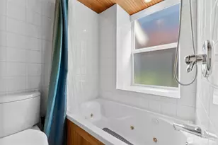 1517 Fairview St, Bellingham, WA 98229 - Photo 23