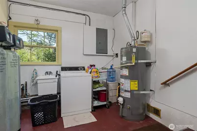 2750 Torpedo Road, Oak Harbor, WA 98277 - Photo 17