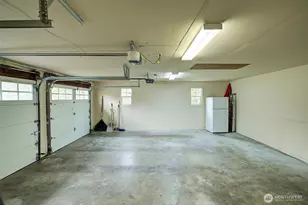 225 131st Ave NE, Bellevue, WA 98005 - Photo 33