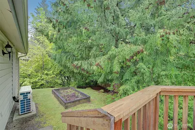 225 131st Avenue NE, Bellevue, WA 98005 - Photo 13