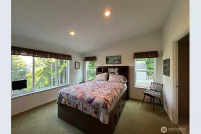 61 Nevergiveup Road, Brinnon, WA 98320 - Photo 11