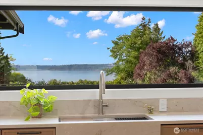 29811 Marine View Drive SW, Federal Way, WA 98023 - Photo 9