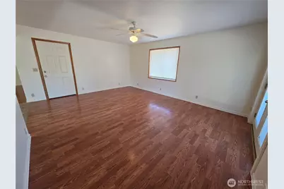 1206 Sunrise Street, Kelso, WA 98626 - Photo 13