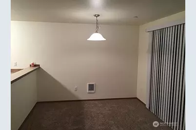 9140 184 Avenue E, Bonney Lake, WA 98391 - Photo 3