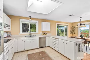 909 Queen St, Bellingham, WA 98229 - Photo 13