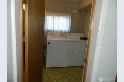 110 1st Street E, Tonasket, WA 98855 - Photo 13
