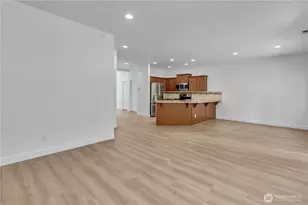 2106 E 45th Ct, Tacoma, WA 98404 - Photo 13