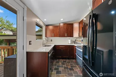 239 6th Street NE, East Wenatchee, WA 98802 - Photo 7