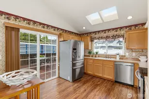 5733 129th St NE, Marysville, WA 98271 - Photo 7