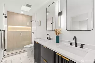 12562 17th Ave NE, Seattle, WA 98125 - Photo 23