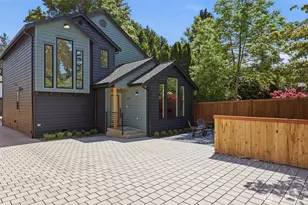 12562 17th Ave NE, Seattle, WA 98125 - Photo 3