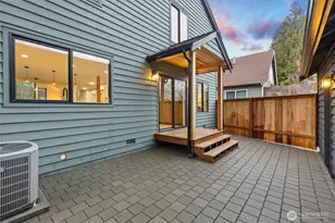 12562 17th Ave NE, Seattle, WA 98125 - Photo 27