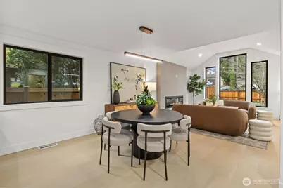 12562 17th Avenue NE, Seattle, WA 98125 - Photo 9