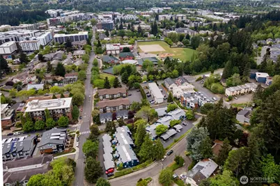 17014 NE 80th Street #C6, Redmond, WA 98052 - Photo 27