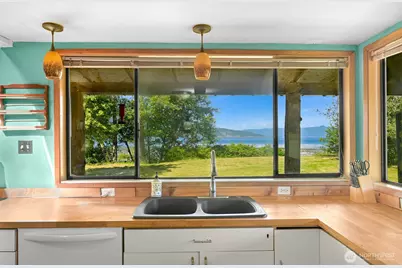 1611 Jas Airport Lane, Anacortes, WA 98221 - Photo 11