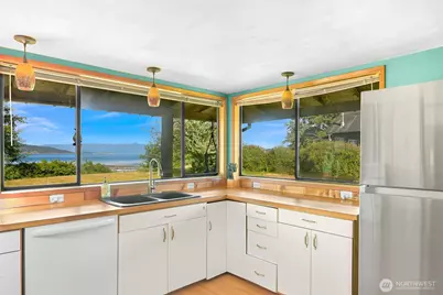 1611 Jas Airport Lane, Anacortes, WA 98221 - Photo 13