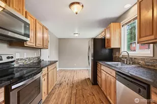354 Carroll Rd, Kelso, WA 98626 - Photo 9