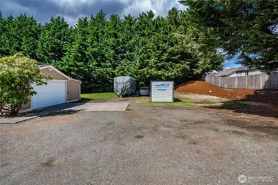 11915 136th Street E, Puyallup, WA 98374 - Photo 35