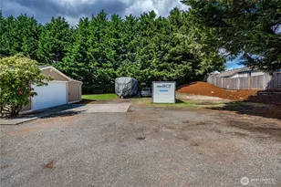 11915 136th St E, Puyallup, WA 98374 - Photo 35