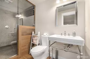 10510 NE 44th St, Kirkland, WA 98033 - Photo 23