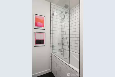 7600 Greenwood Avenue N #303, Seattle, WA 98103 - Photo 27